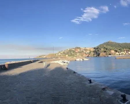 Fenetre Sur アパート *